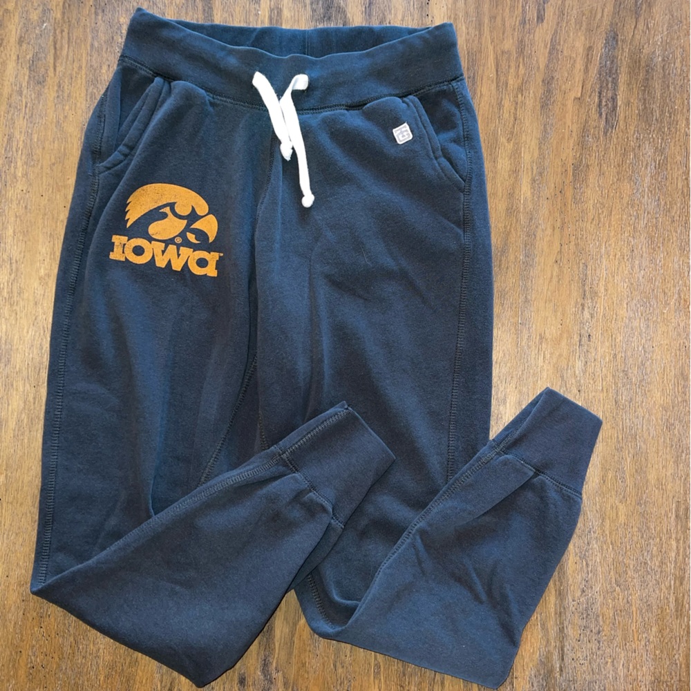 Black Iowa Hawkeye Tailgate Fleece Joggers. Size XS.